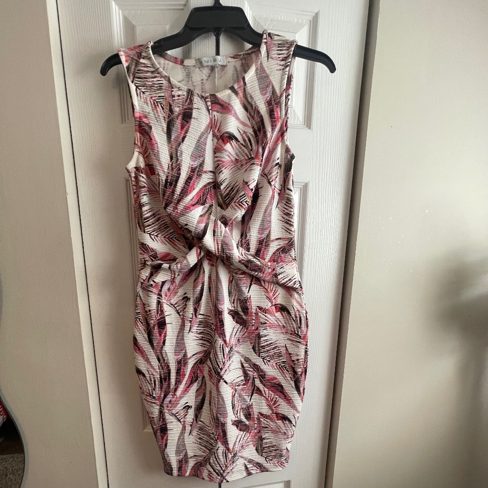 Amisu dress size S